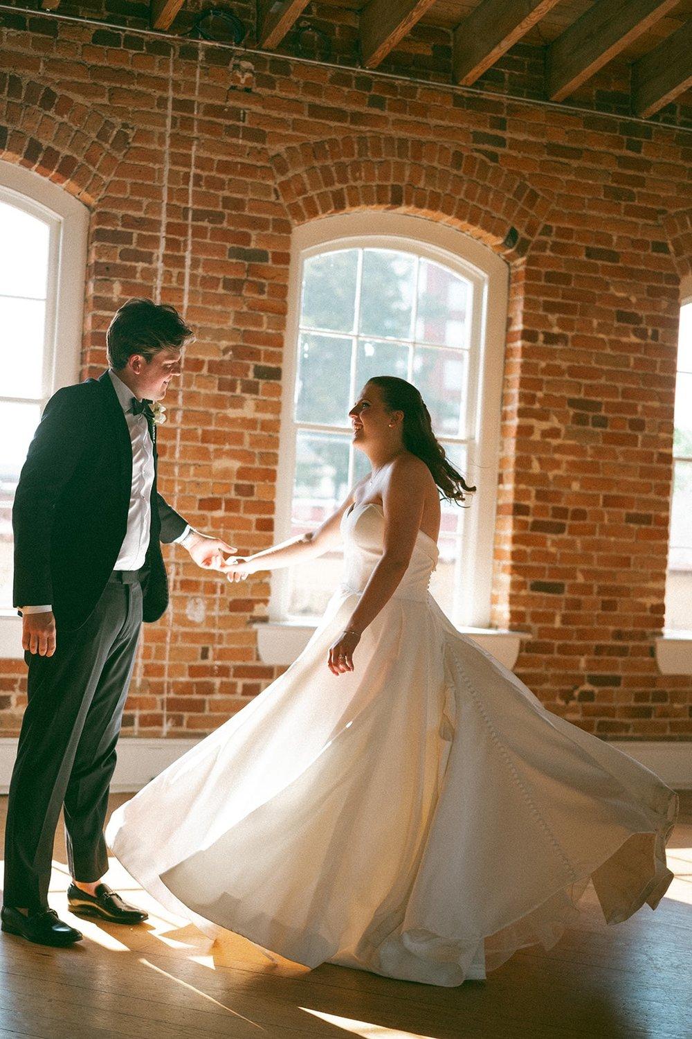 carousel-hero-element image-1