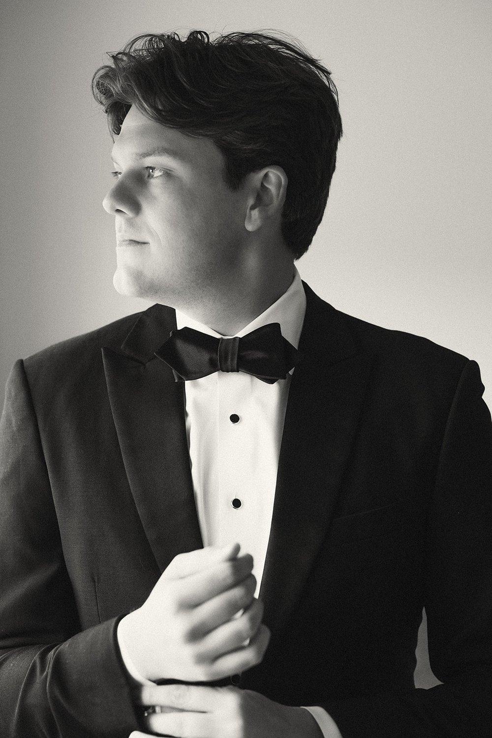 carousel-hero-element image-8