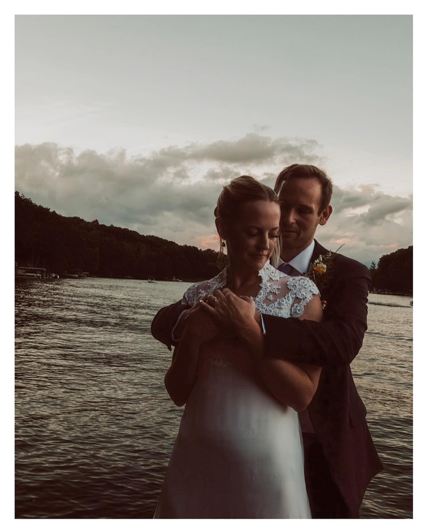 A Vintage Wedding at the Allen Family Cottage: A Tale of Love, Tradition, and Unexpected Joy